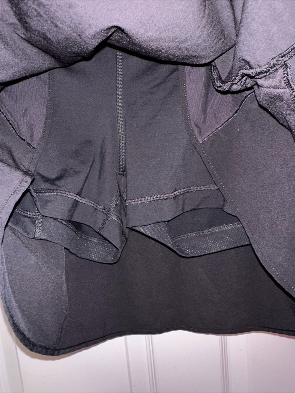lululemon athletica Women's Black Athletic Skort with Ruffle Waist size 6 - Picture 4 of 4